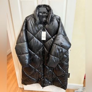 Brand new Zara Trf long shiny puffer coat sz L-XL.